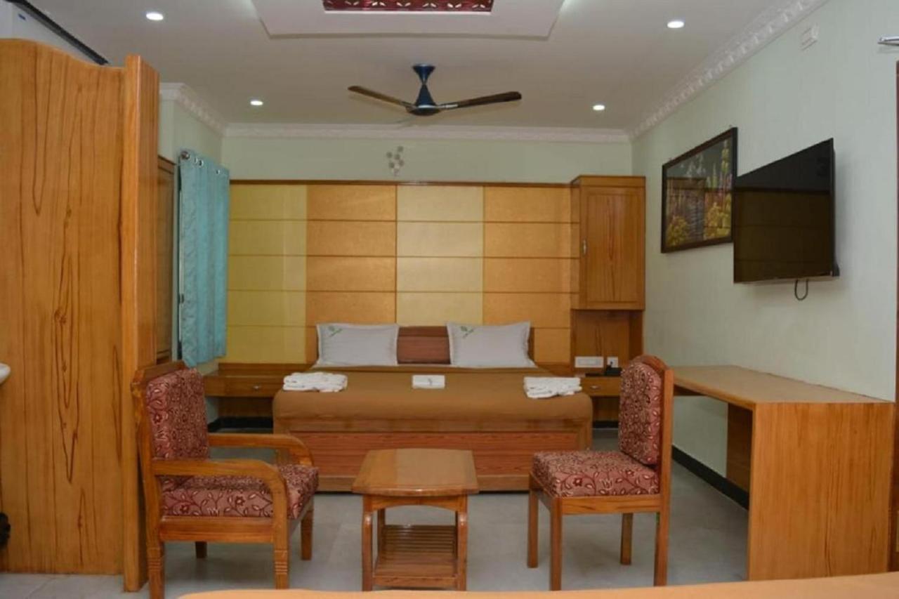 Skantha Regency Tiruchchendūr Exterior foto
